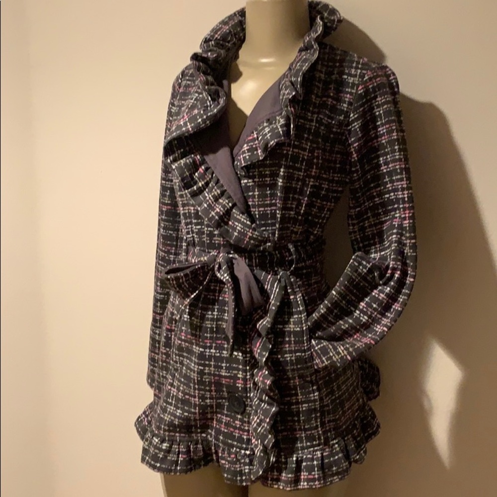 NEW! Ruffled pea coat - Picture 2 of 16